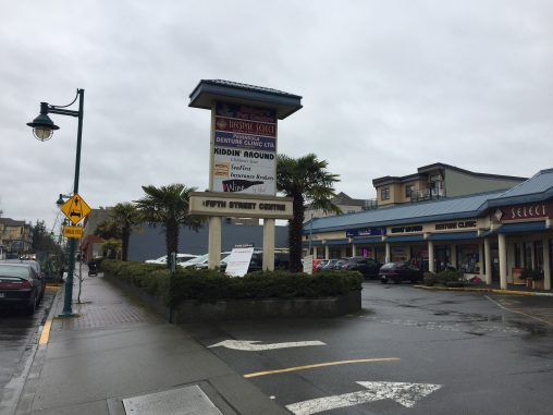 1180 sq ft retail For Lease in Sidney, BC